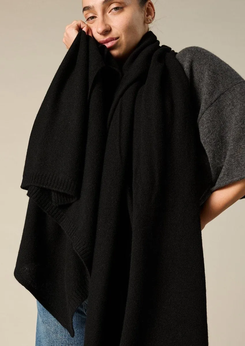 100% Cashmere Wrap in Black