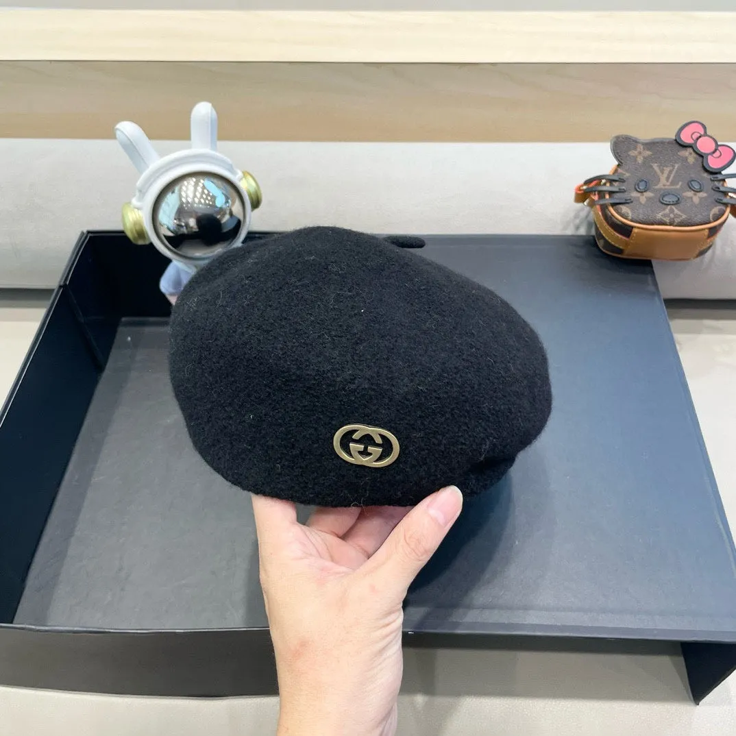 BERET HAT IN BLACK WOOL 430078