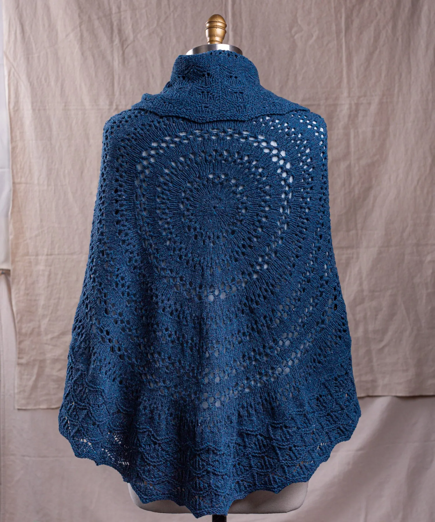 Halo Shawl | Design Sample