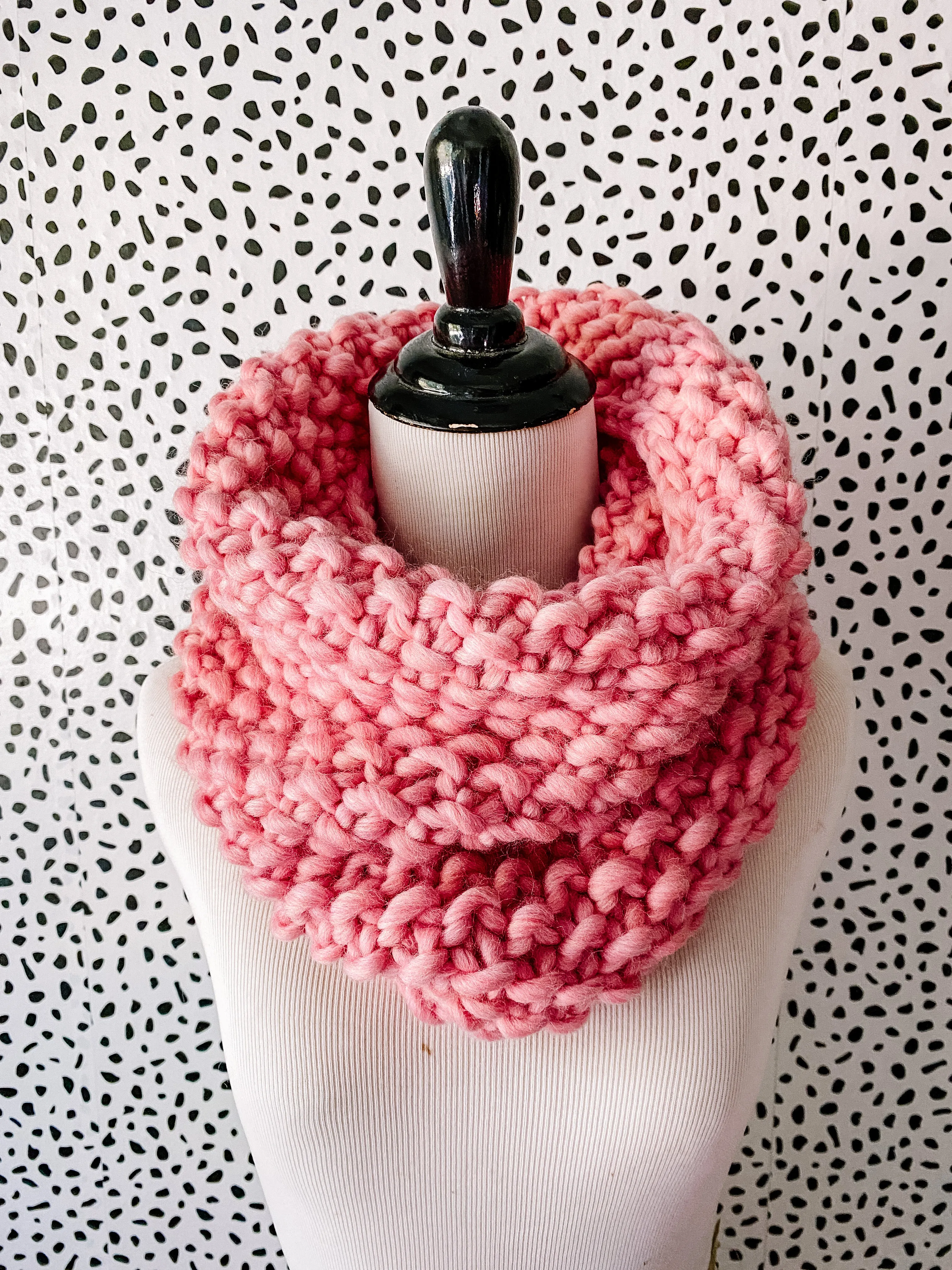 Merino Bubble Fluff Cowl in Strawberry Milk