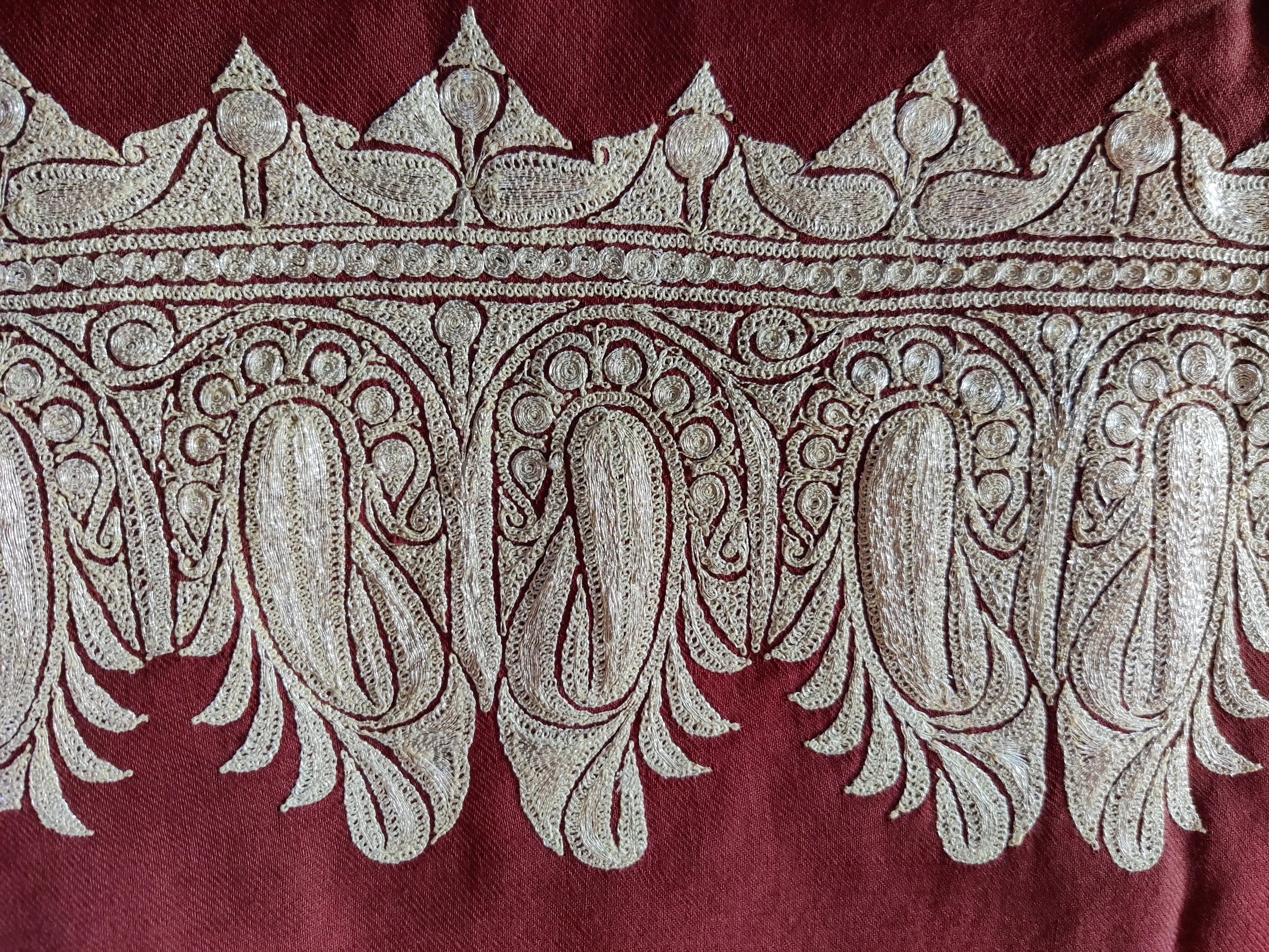 Paisley-Adorned Tilla Embroidered Brown Merino Wool Scarf