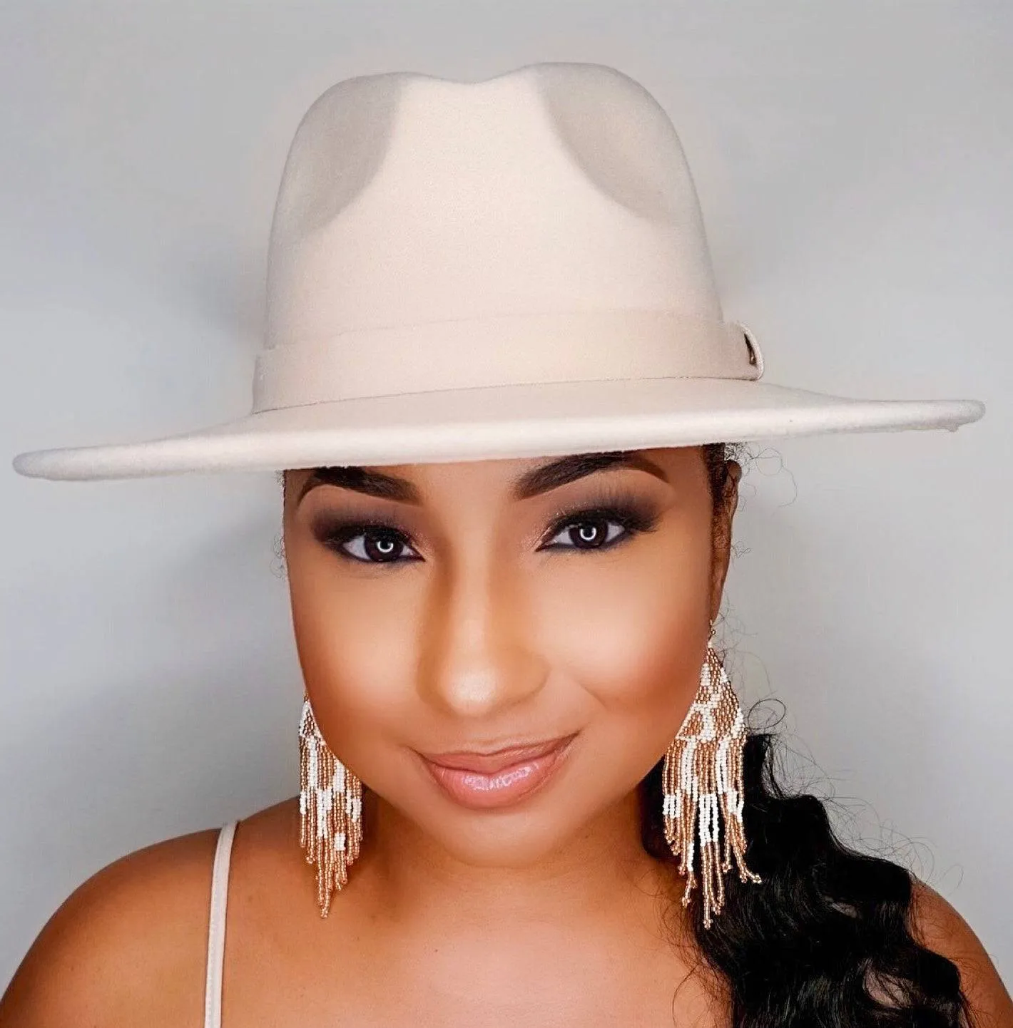 Still Trending | Wide Brim Panama Felt Fedora Hat with Band - Off White